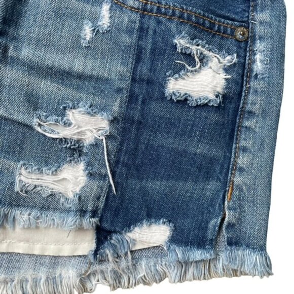 AMERICAN EAGLE Ripped Button Fly Vintage Hi-Rise Festival Jean Shorts - Size 2 - Picture 4 of 10
